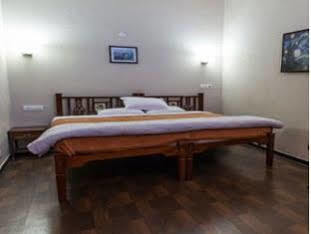 Bouganvilla Resort Уті Екстер'єр фото