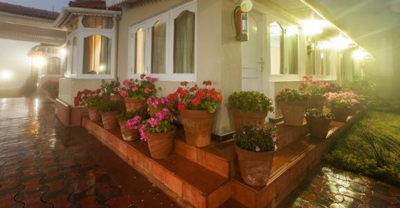 Bouganvilla Resort Уті Екстер'єр фото